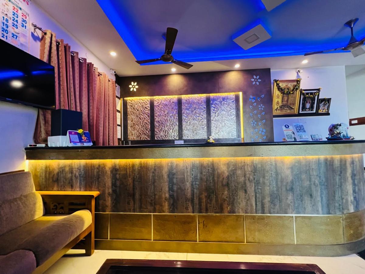 Raja Residency Hotel Alāndurai Eksteriør billede