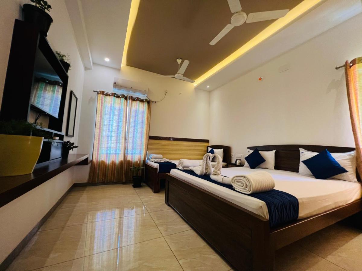 Raja Residency Hotel Alāndurai Eksteriør billede
