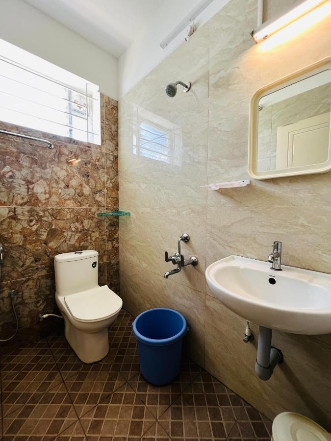Raja Residency Hotel Alāndurai Eksteriør billede