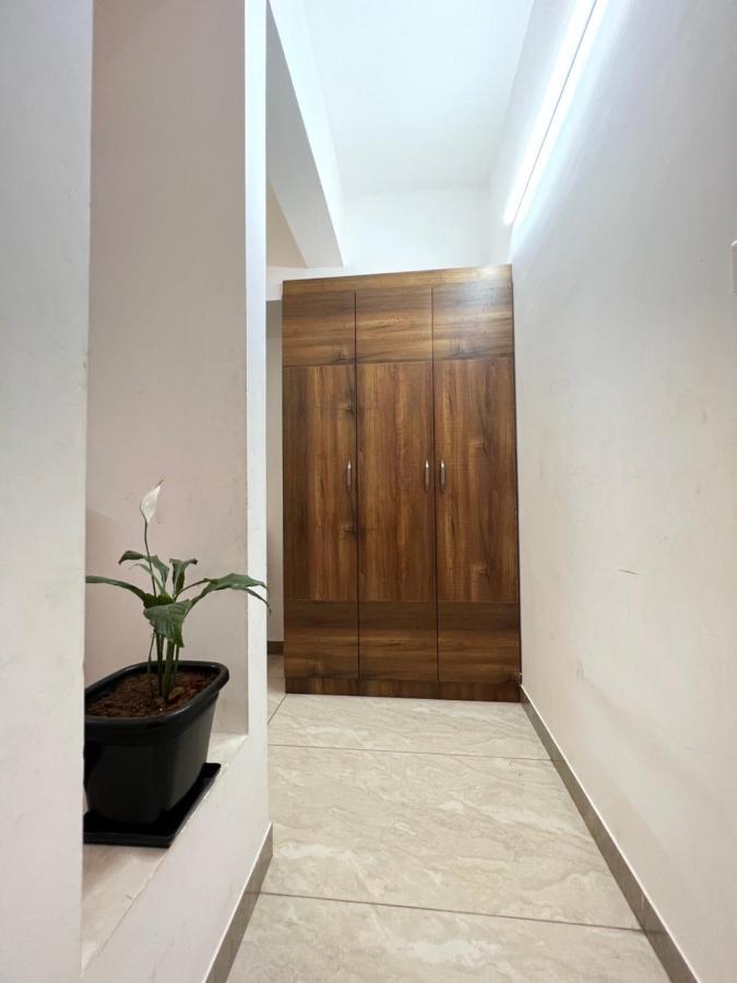 Raja Residency Hotel Alāndurai Eksteriør billede