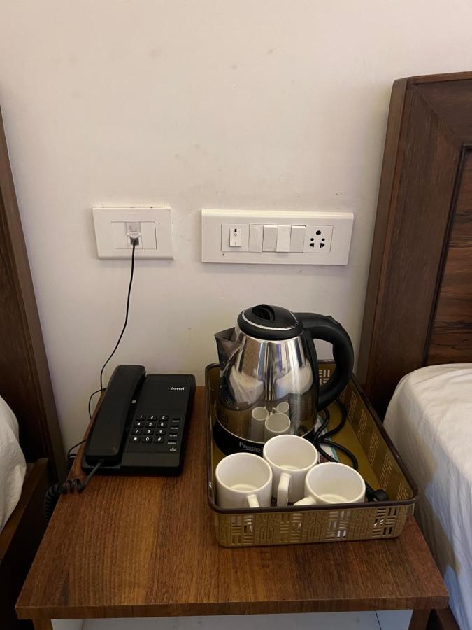Raja Residency Hotel Alāndurai Eksteriør billede