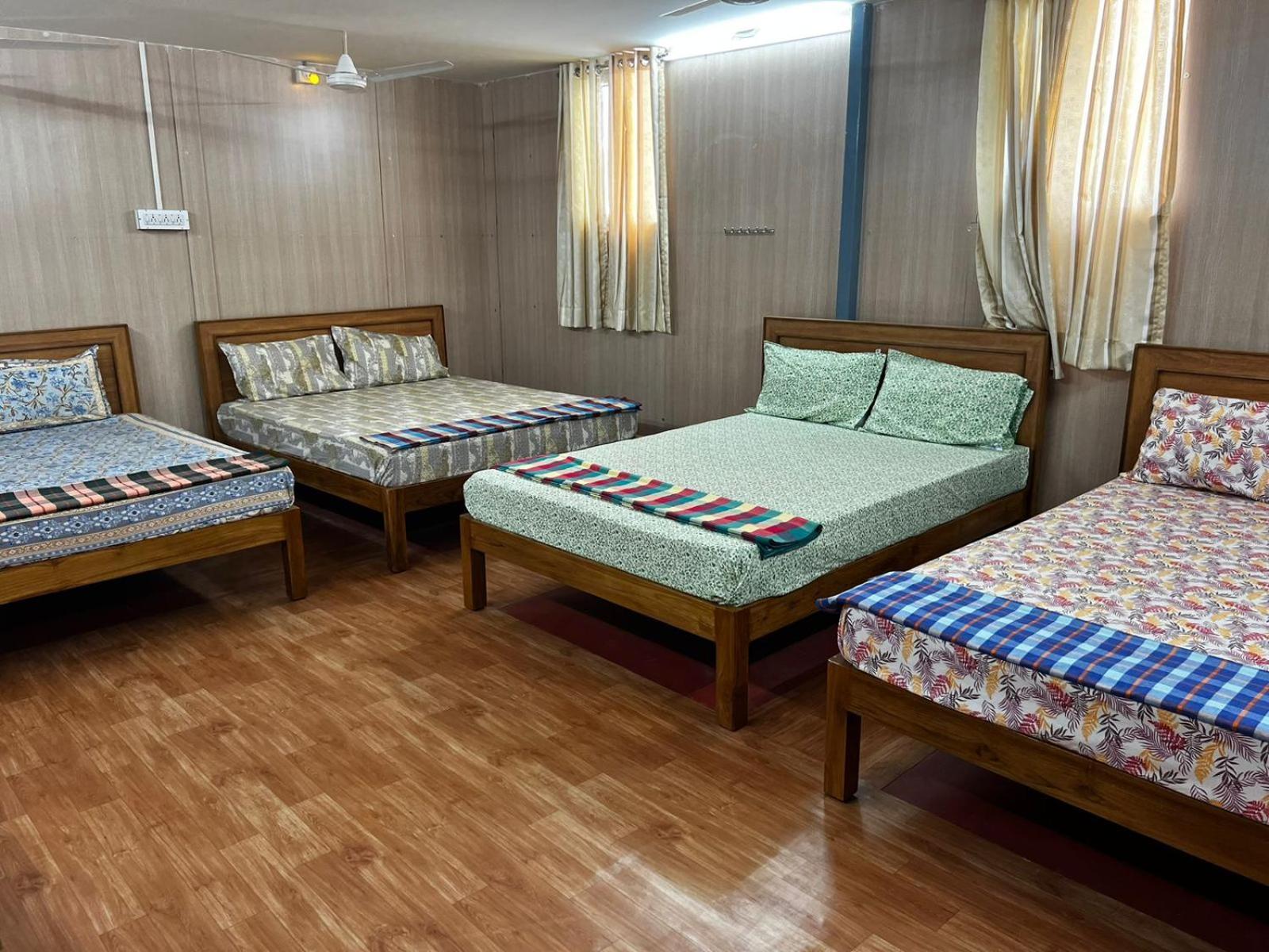 Raja Residency Hotel Alāndurai Eksteriør billede