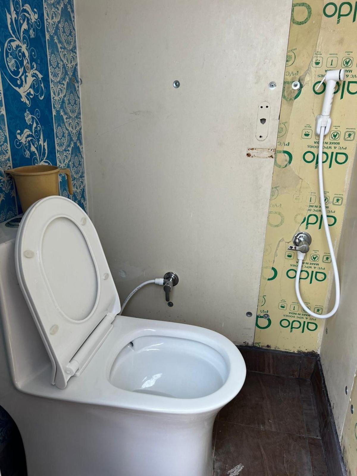 Raja Residency Hotel Alāndurai Eksteriør billede
